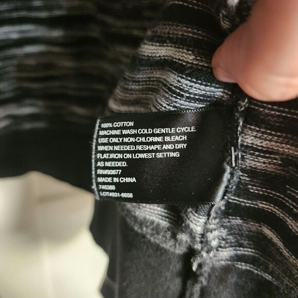 East 5th Open Cardigan Sweater Women's Medium Black White and Gray Stripe - Picture 4 of 5